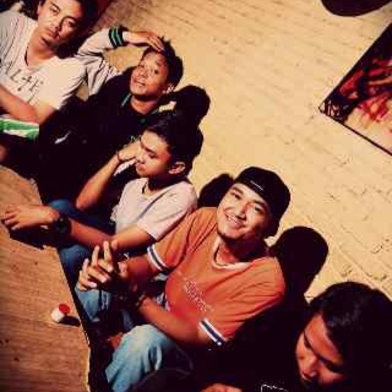 INTRUSTpunk's profile picture. We are punk and stay punk ! mmuuaahh
cp : @donighariz