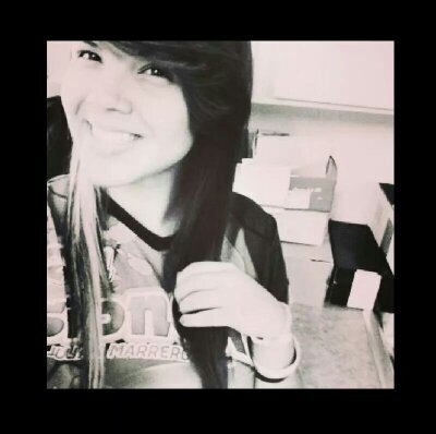 Dónde pisa una mujer astuta, no borra las huellas cualquier puta.                 Amo Mi Vidaa ♥