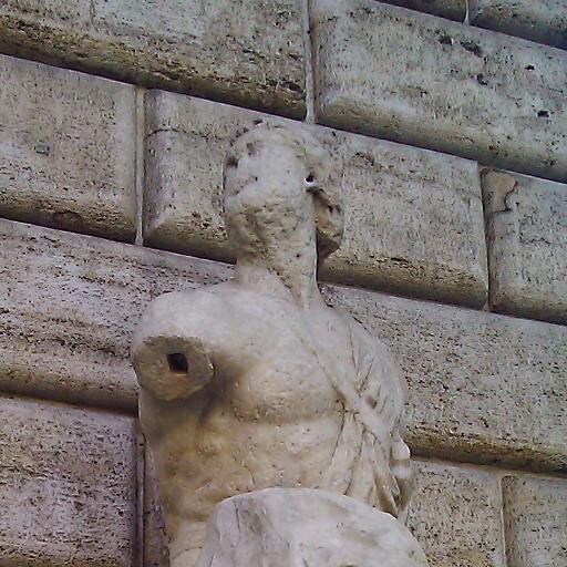 Ridiamo voce al Congresso degli Arguti! 
Gli studenti del Master Digital Heritage promuovono le Statue Parlanti #Invasionidigitali