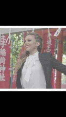 I'm in Love With Little Mix they are my everything and what I'm gonna say about Cher she's amazing!! And the boys ONE DIRECTION I Love You Guys!!