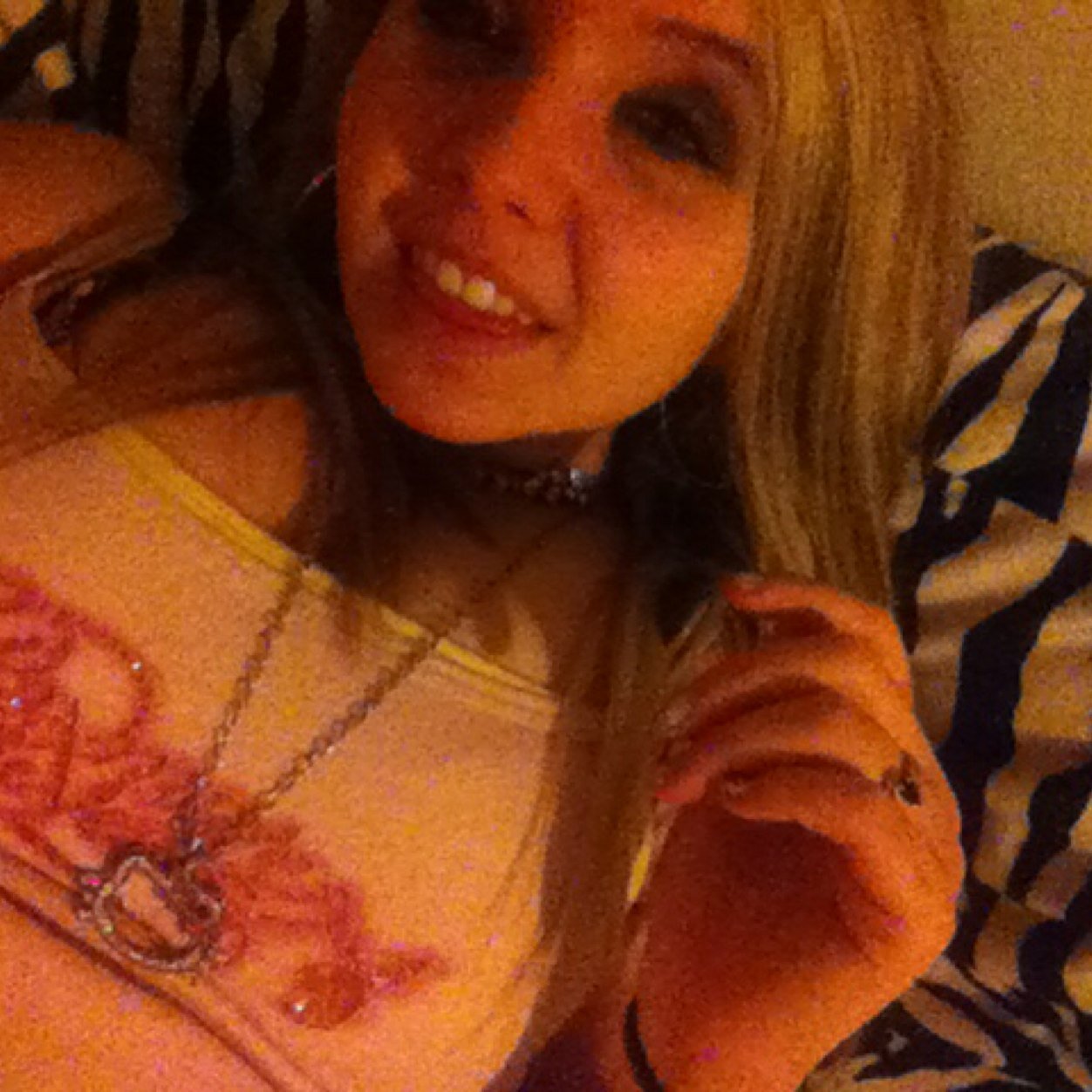 dayziidukess96's profile picture. ~~bad bitch and everyone know(;~~ instagram: dayziibabyyy__ kik: dayziidukes snapchat: dayziidukes #money #soccer⚽️ #model #princess #dimondlife