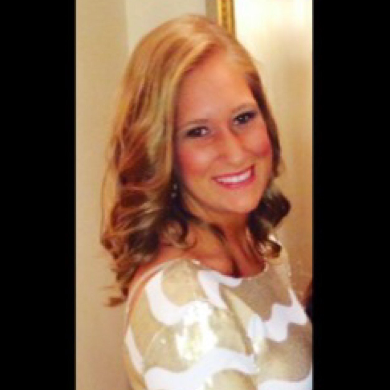 Charlotte, NC. Marshall University & Alpha Xi Delta Alum. ✨