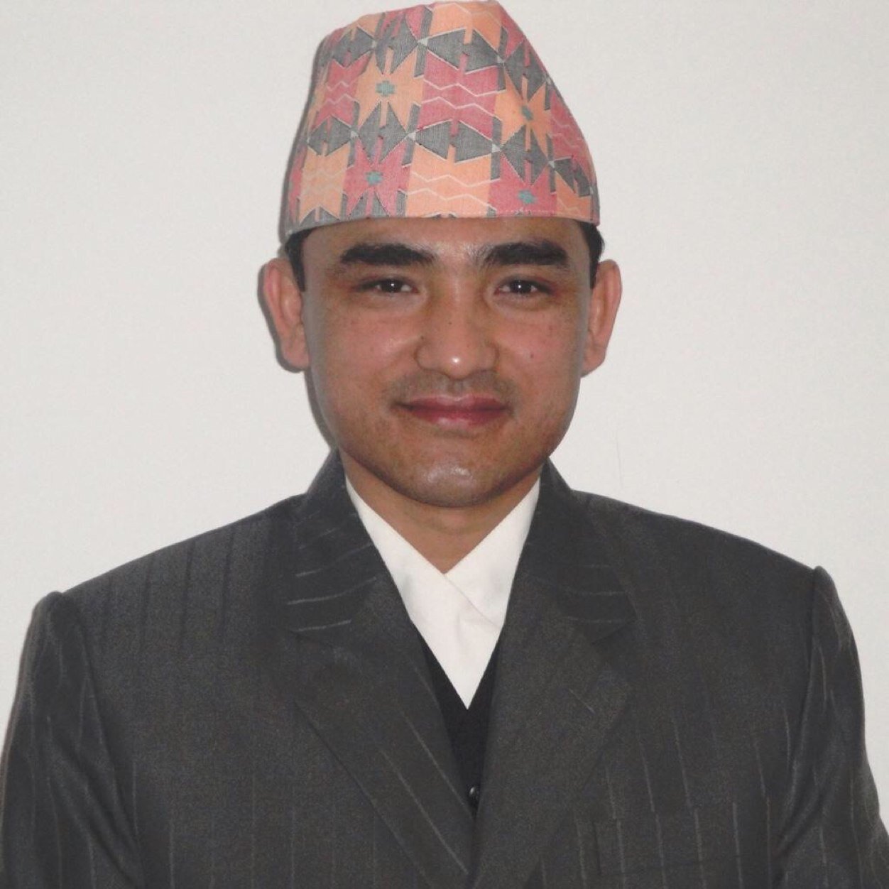 मेरो सृजनाहरू हेर्नलाई यहा क्लिक गर्नु होला । साथै भिडियो हेरी सके पछी मेरो च्यानललाई SUBSCRIBE गर्न नभुल्नु होला । https://t.co/XKghHGmpCG