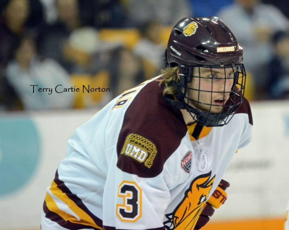 dmoles03's profile picture. Pray continually