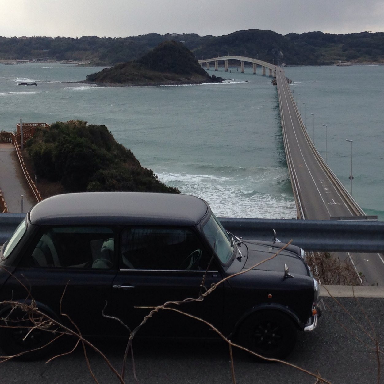 inokatudes's profile picture. 趣味はサッカー。観るのもやるのも好きです。 愛車はローバーミニ（ClassicMini）です。 ラルク、ワンオク大好きです！ 最近はGoWだいすきです！