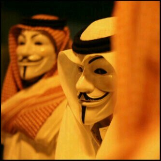 ‏بّعض الذكريَات لهَا زوايَا حَادة جدَا بُ مُجرّد اسَترُجَاعهَا تسببّ جُرح فِيَ طرّفَ القلبَ