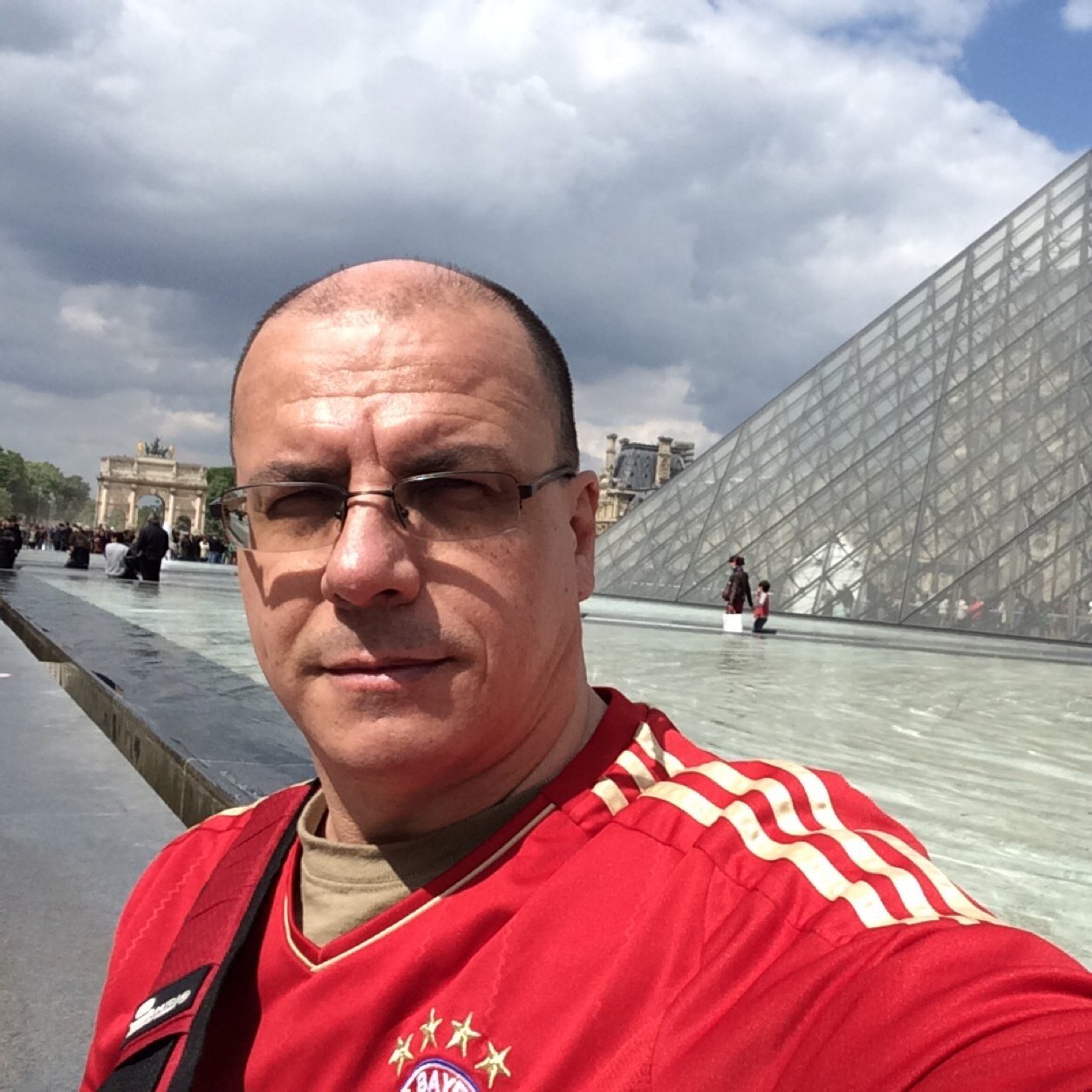 wolfi_1964's profile picture. 