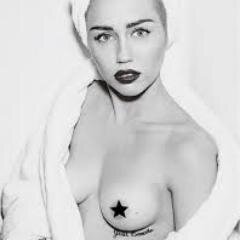 DolorDeOvario_'s profile picture. 