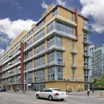 Here's the deal, everyone... I'm selling my condo at a fantastic price, and I'm using Twitter to help me out. Have a look at the website, please!!! :)