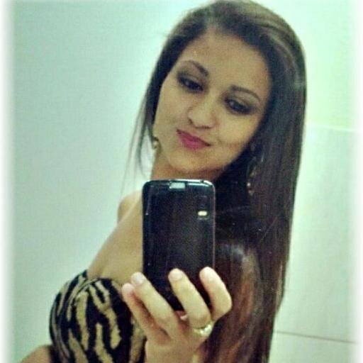 Depois que percebi que crescer não tinha nenhuma vantagem, já era tarde demais para voltar a ser
criança.
