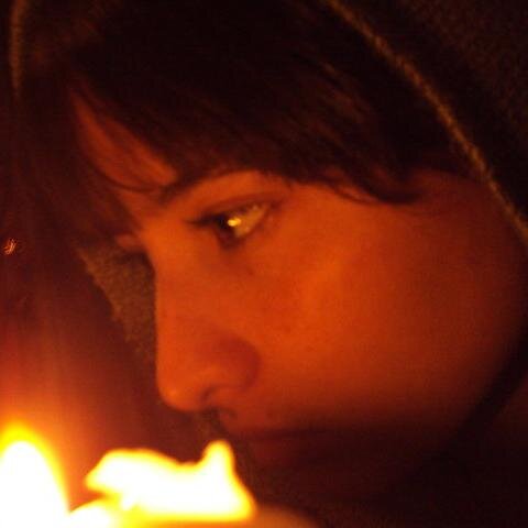 niela__'s profile picture. La imaginación nace de poder soñar, de cerrar los ojos y ver algo más que oscuridad. Cineasta, dibujo escribo y saco fotos, en resumen no puedo vivir sin crear.