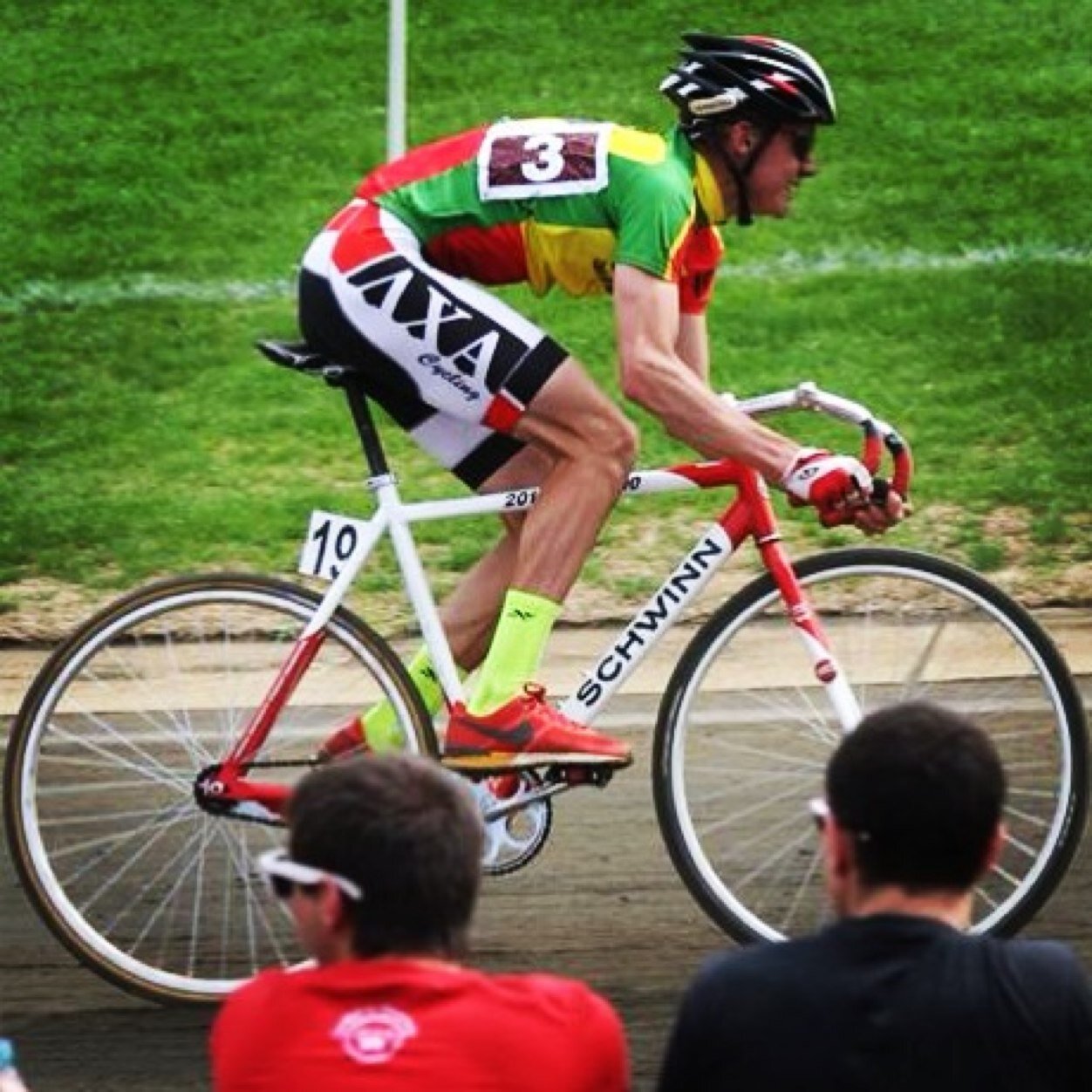 DeNashty's profile picture. IU. 
I ride bikes and stuff.
Always looking for that Next Level.