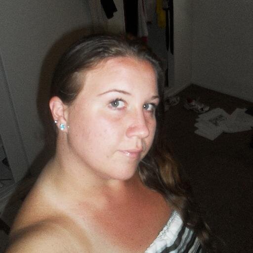 amandacarselind's profile picture. between prove people wrong and disappoint people