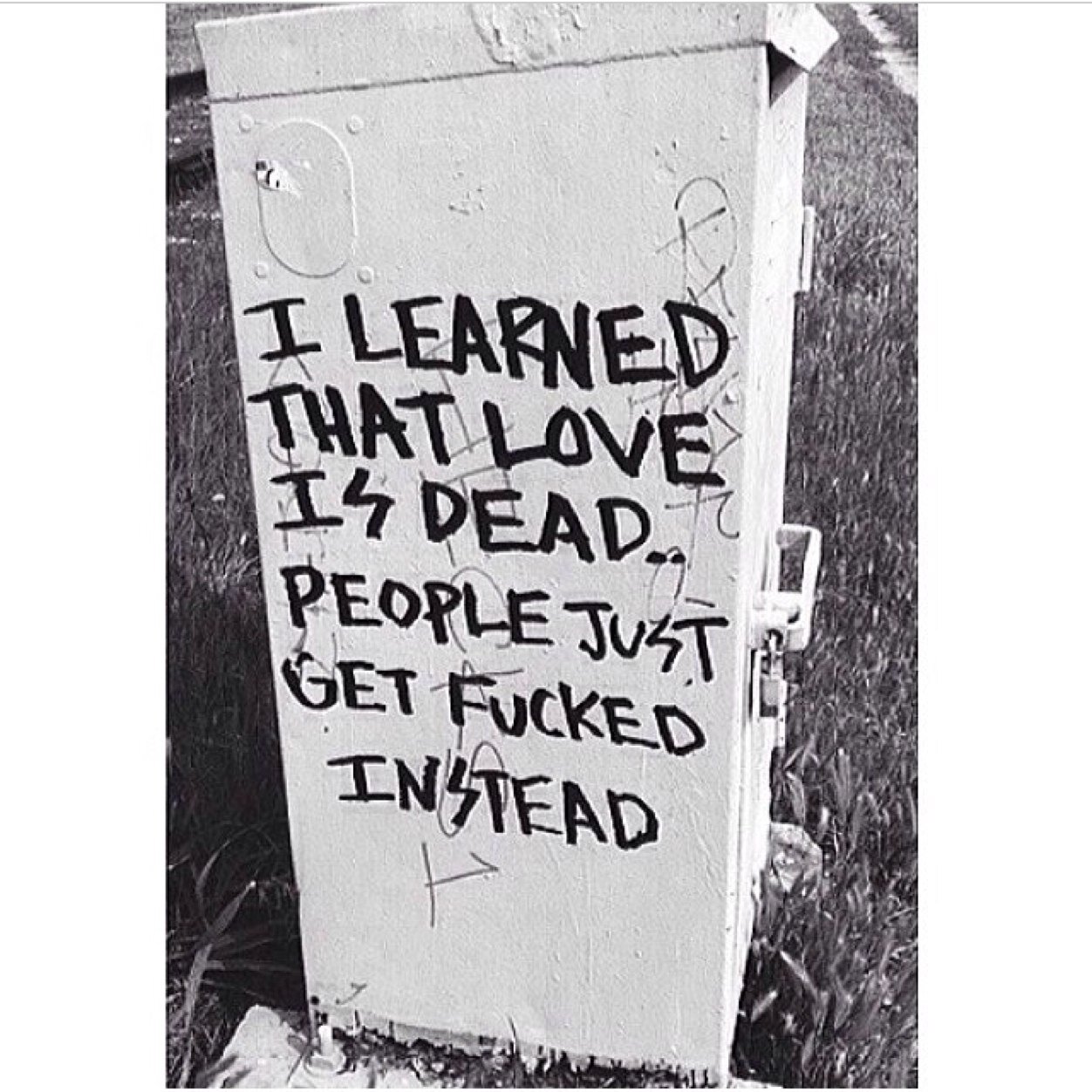 vibeshere's profile picture. Get off the bandwagon and find me