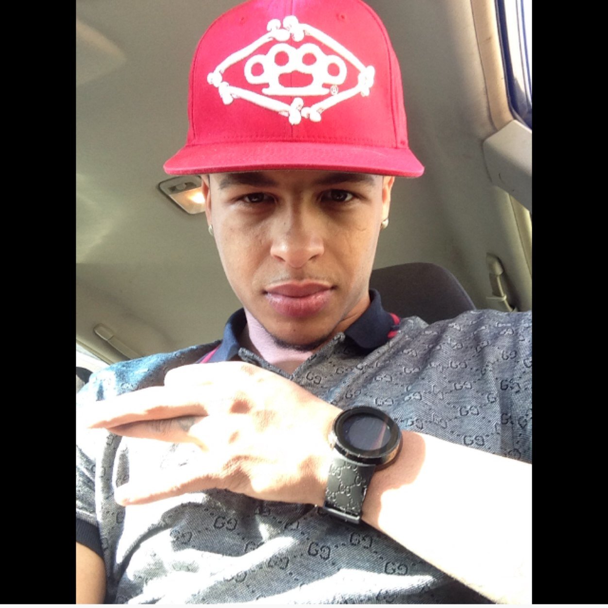 Ylife_smiley's profile picture. Lost 100 niggas gained 0 Friendz, loyalty is all i know #Trustnone   #GUNGANG #HIGHCLASS #LoczWorld R.i.P Jake IG:ygsmiley