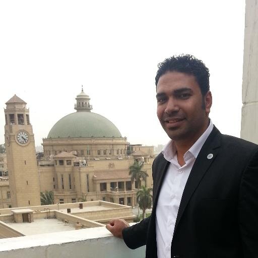 ‏‏أرضنا مش نقطه سوده معلّقه وسط الفراغ...... وانت مش جسم وبدن أطراف و جذع عليه دماغ إنت معجزة القدير..مهما تتخفى بلون الفتره وبنوع الشموخ