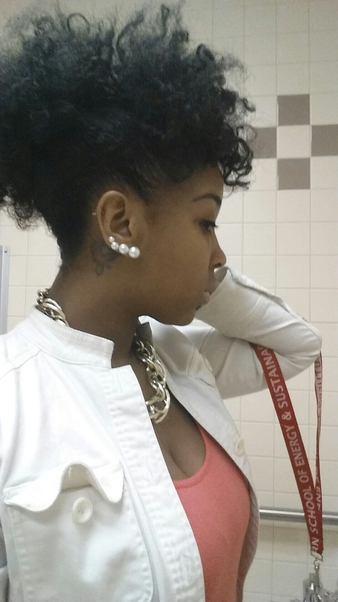 imaGOOD_E_girl's profile picture. God
Mariah
True Gemini ♊5/27
I'm Twatching yeapppp
IG: myheartmariah