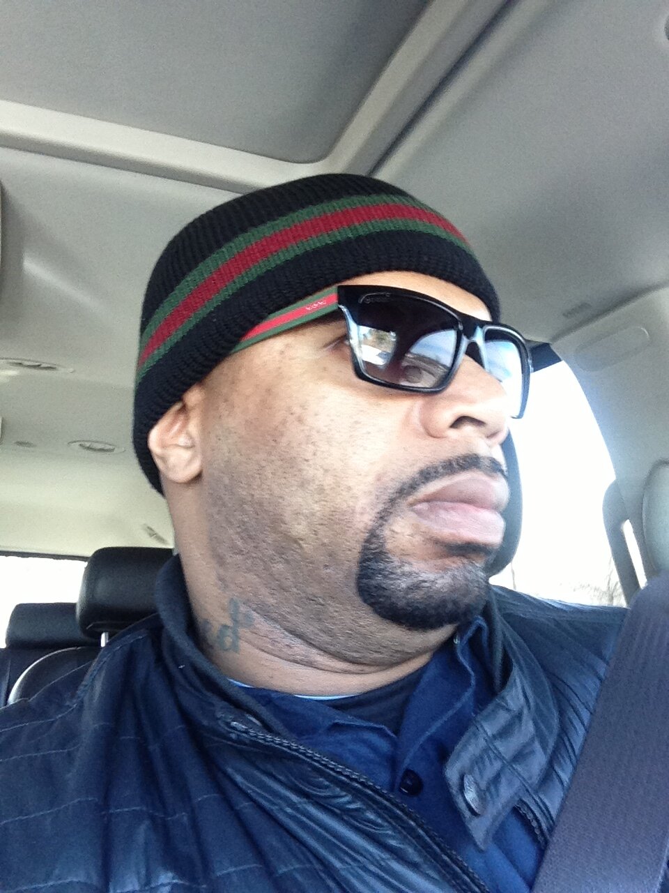 CakesByReed's profile picture. My drugs of choice is Sneakers