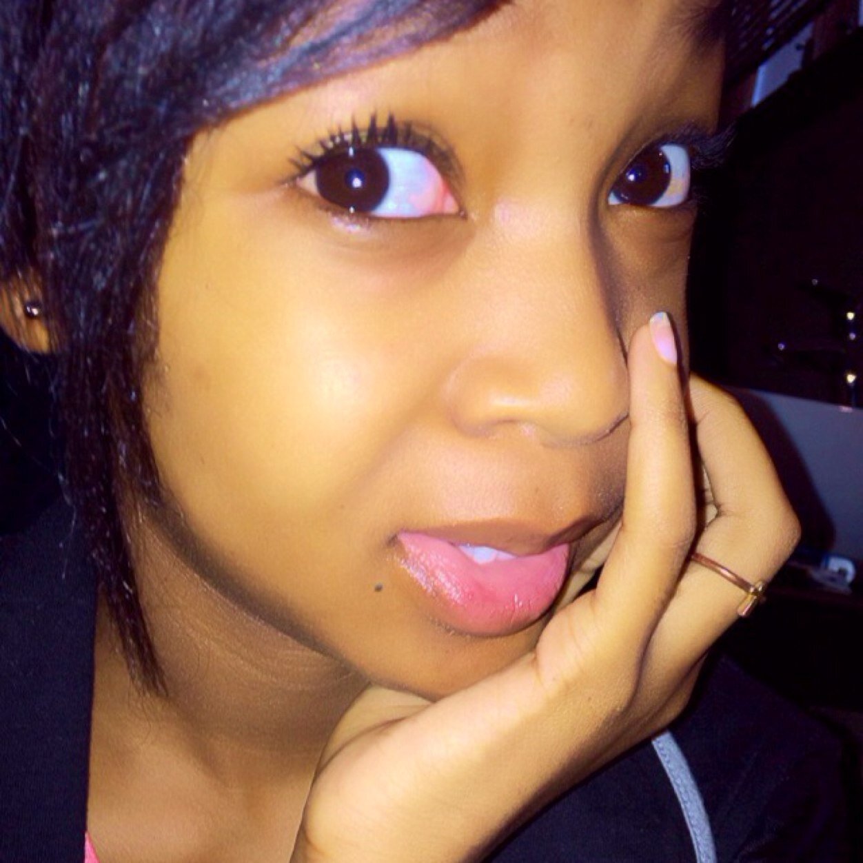 Quvie_me's profile picture. #Real #loveFashion #LoveFamily #LoveGOD #Smileey #Laughtill'i.die #Respectful #SpeakMyMind #Chilled #loveGaypeople #LoveSoccer #Love Chillingwiththeniggers #Me!