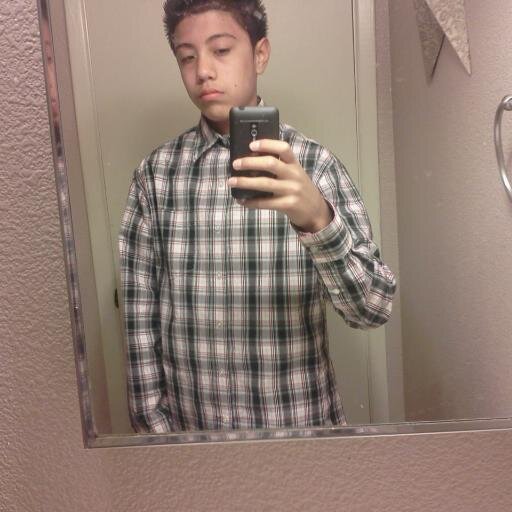 NikeeFlyknit's profile picture. 