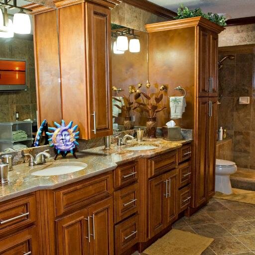 Kitchen & Bath Cabinetry : Solid Wood - 5 Styles - In Stock - Nationwide Shipping - Free Design Services