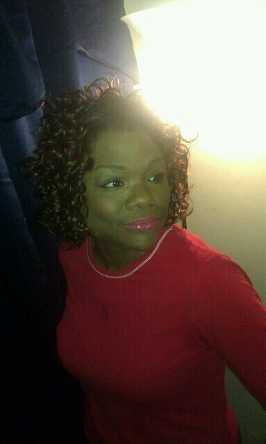 MsVLove12's profile picture. 