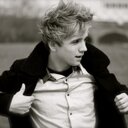 Lisa button - @ButttonLisa - Twitter