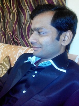 Mil jaye uljhano se fursat to zara
sochna'. 'ki' 
'kya sirf fursaton me yaad
karne tak ka rishta hai hum se