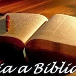 Amo a Jesus que é tudo em minha Vida ,   Cristão e Servo de Deus,Casado; amo minha Família...