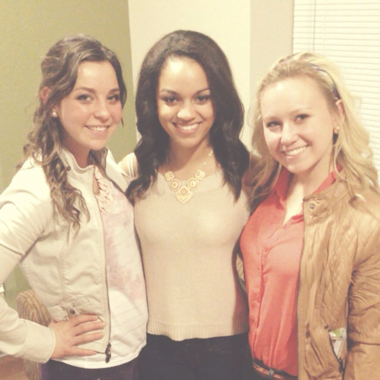 emodonnell279's profile picture. GOLF, i hit a little white ball around a field sometimes -Rory