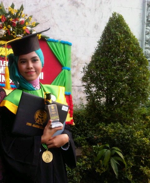 vini_viniv's profile picture. Accounting in PT SADIKUN NIAGAMAS RAYA .