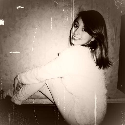 Holii Me llamo cata *O* Amo a 1D 3 si eres directioner siguemee amigaa.Soy muy buena concejera ;) si quieres concejos solo sigueme :D
