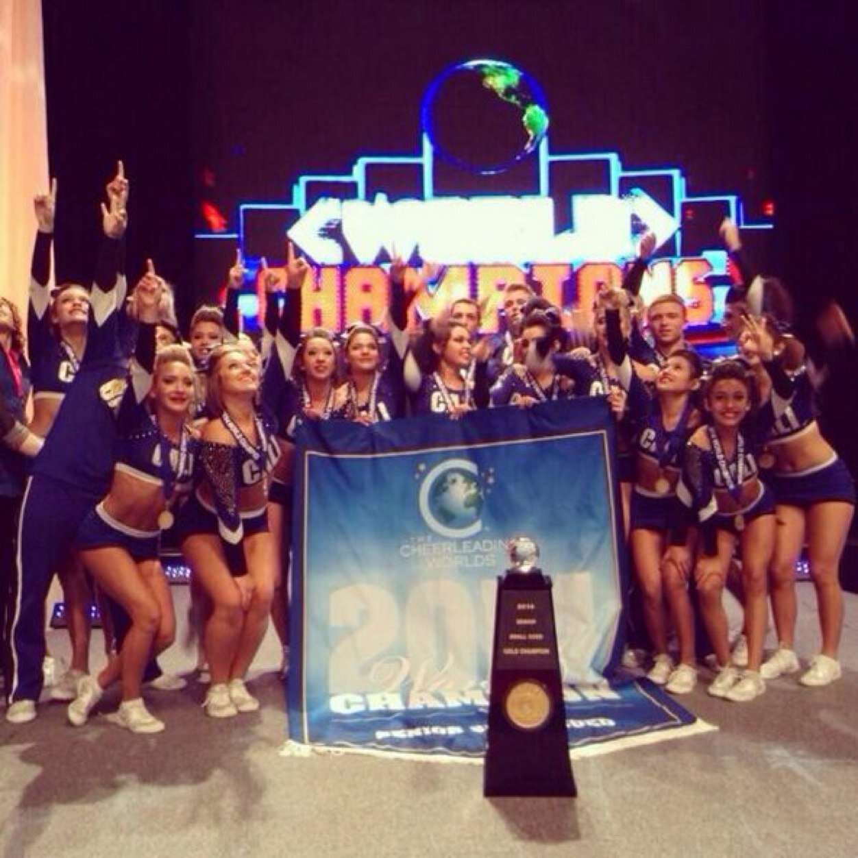 0 time world champion. peave luv kdesey. #LBOD