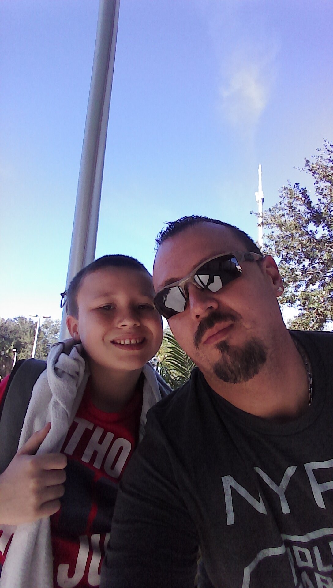 mikendylan's profile picture. 