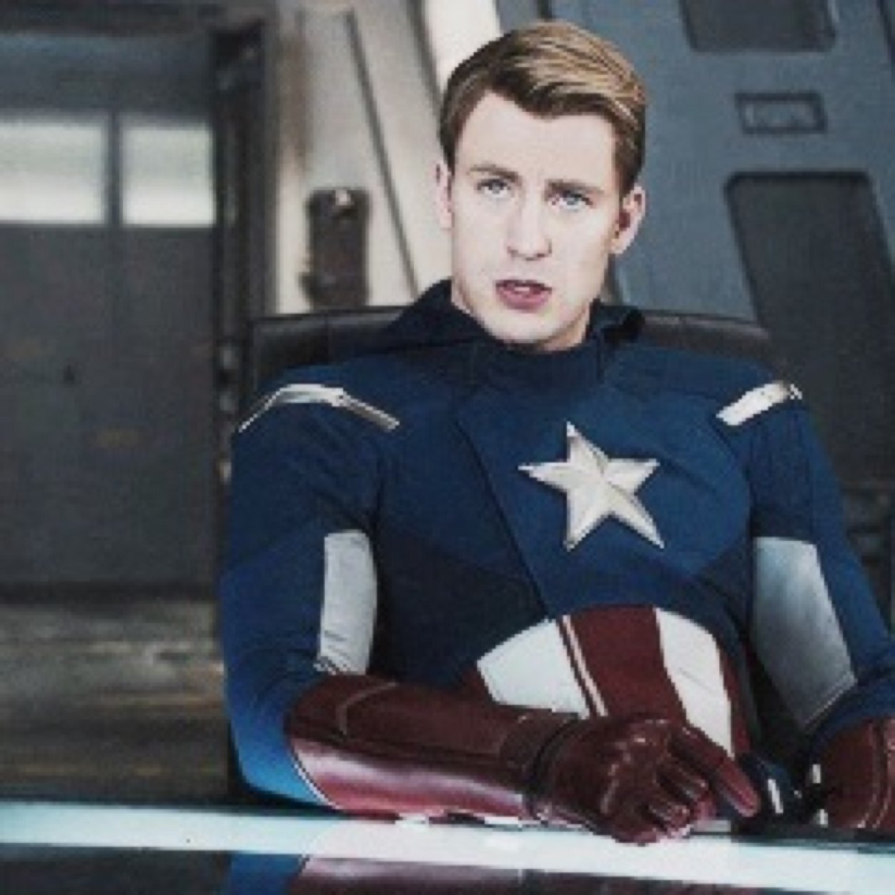 cxptainamerixa's profile picture. hi i like marvel movies and arctic monkeys