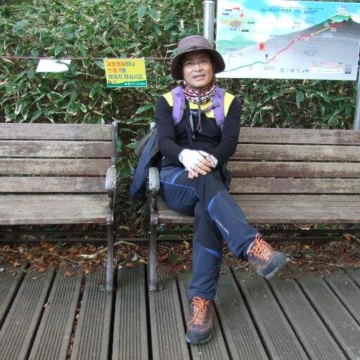 어제보다오늘이, 오늘보다내일이 더좋기를바라는 욕심많은 중생입니다.
