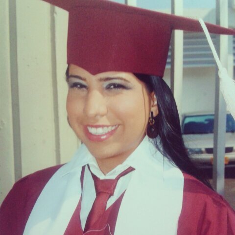 Profesional en Admon de negocios internacionales. SanAndresana. Risueña, trabajadora de corazon e hija Unica. creyente de papa Dios!!