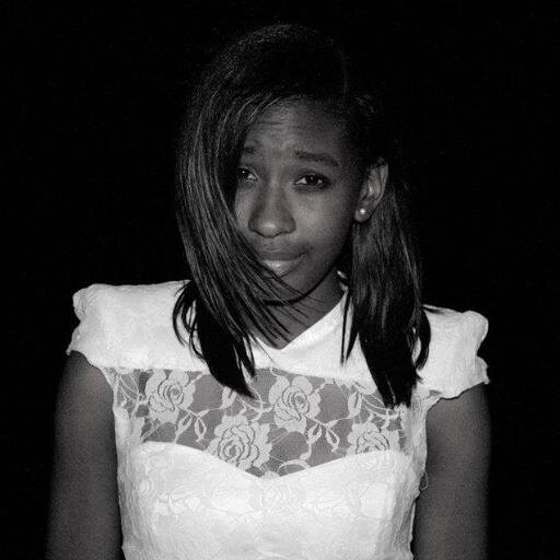 Hi i live on a green island..#Team black and white:) #Team Dominica 767 #Team Cancer # i follow back