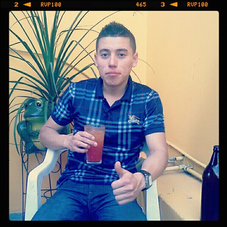 abrahamperezg's profile picture. .)