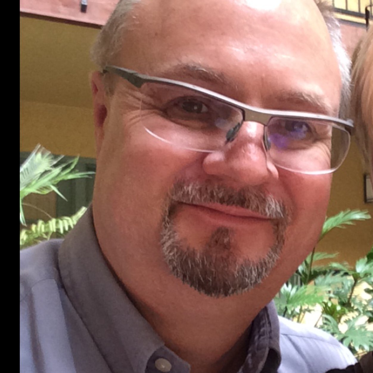 RayJTweets's profile picture. 