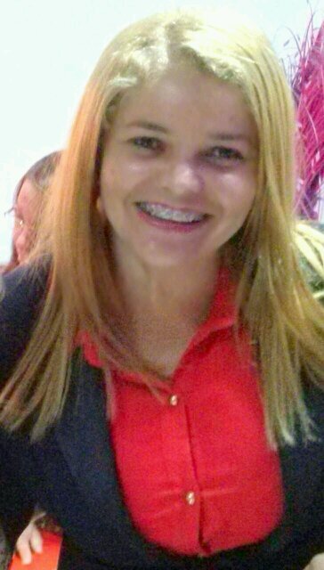 DETERMINADA E OUSADA SOU  UMA MULHER COM JEITO DE MENINA.