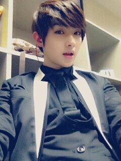 (V) Ray Kim Hyunil from C-Clown by @FOXEYCLUB. 94L ● 사랑해 @SwagKim88♥