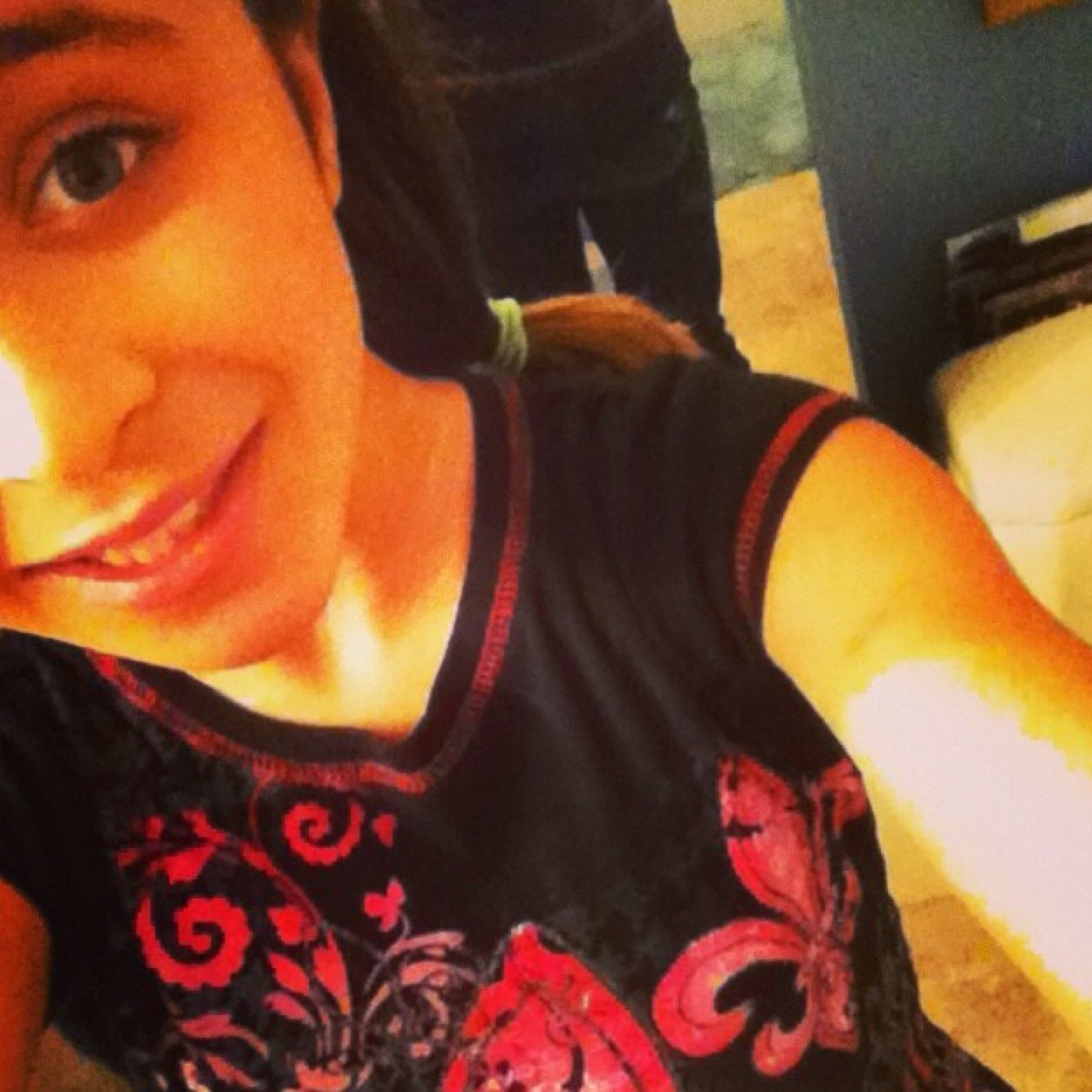 Cheerleader Mahomie mmm hmm yeah U may never be a royal, but youll also never be me