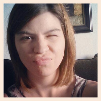 Ali Johnson (@ali_smiles) Twitter