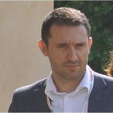 IMieiTweet's profile picture. A metà strada tra Po e Appennini, fra Adriatico e Tirreno, dove le vie di fuga sono solo fossi e tangenziali, vivo felice e lavoro @ Webranking