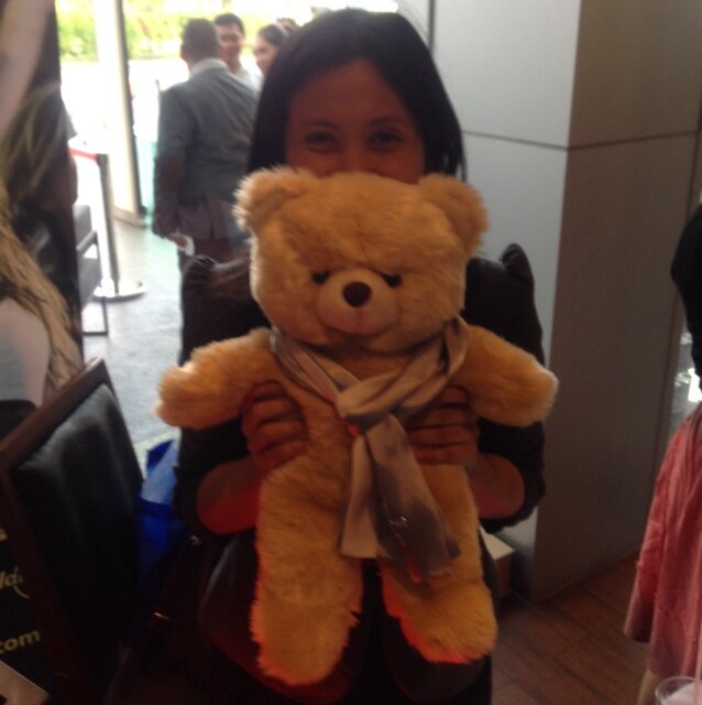 LLidyaPutri's profile picture. Don't cry over the past, it's gone. Don't stress about the future, it hasn't arrived. Live in the present & make it beautiful.