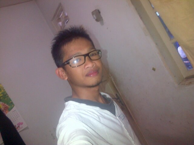 085298858121