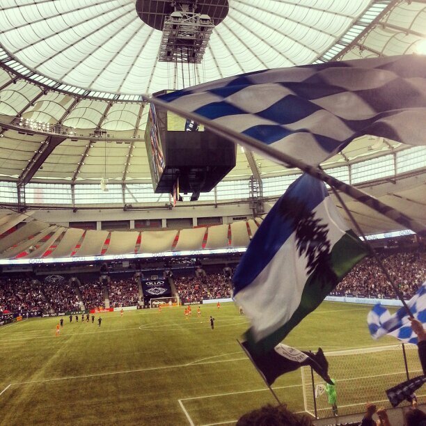 robsweatman's profile picture. photography / sports / canucks / writing / food / craft beer / life / universe / everything / travel (@travels_galaxy) / history: (@roadtovimyridge)