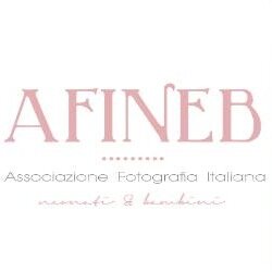 AFINEB – La  1° Associazione Fotografia Italiana Neonati e Bambini:un'associazione no profit che promuove la fotografia professionale di neonati e bambini