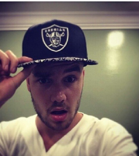 One Dream. One Way. One Direction. Follow us on IG: @leeyumpayne                              Like us on Fb: https://t.co/23BbBBhsby